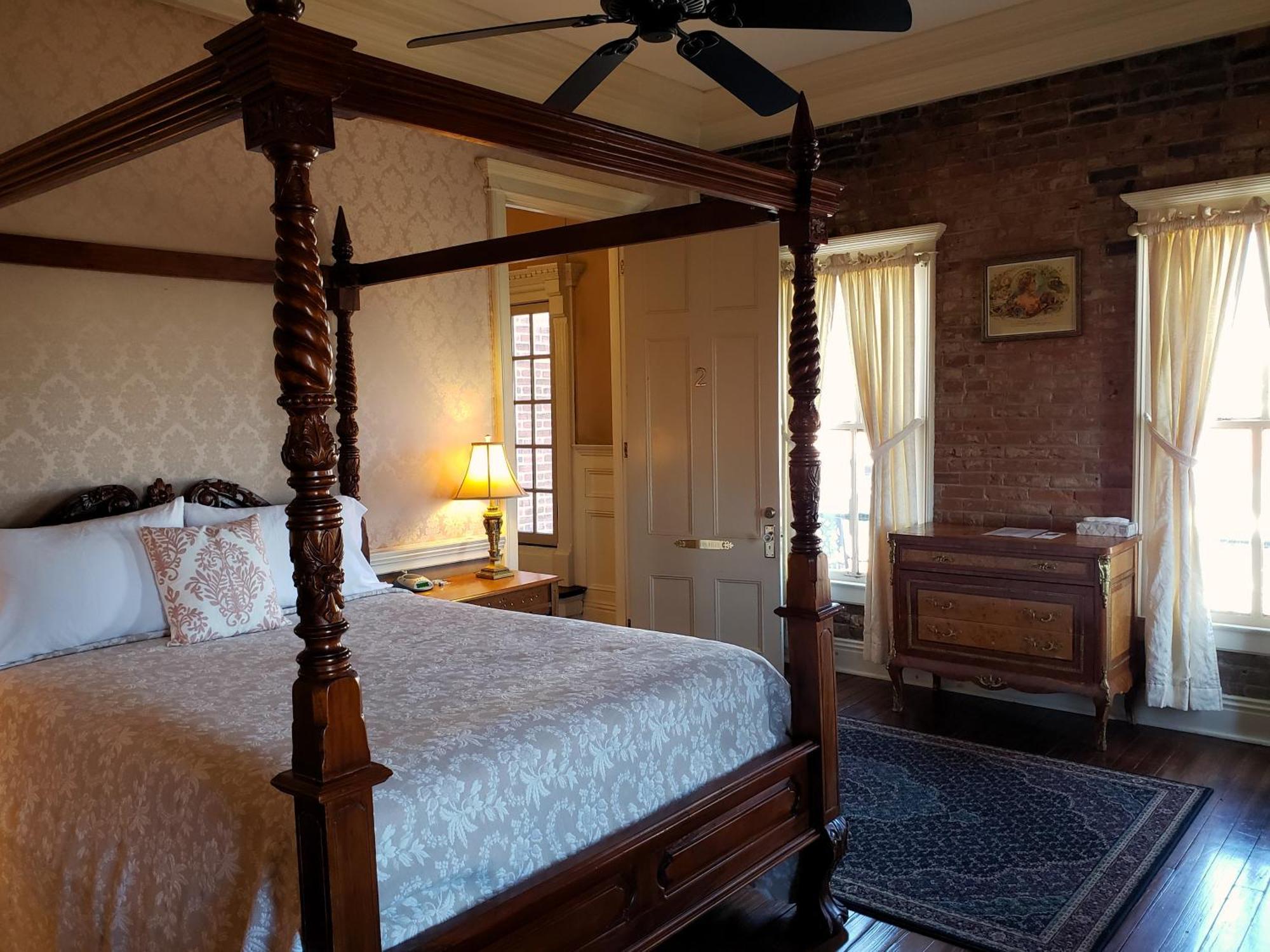 Iron Horse Hotel Блеквотер Екстер'єр фото